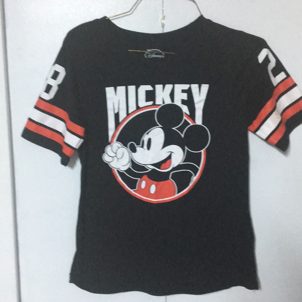 Tee shirt